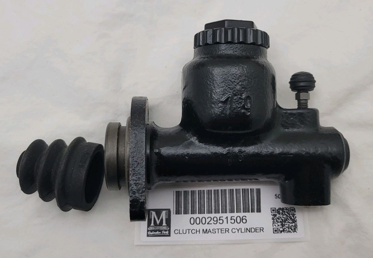 CLUTCH MASTER CYLINDER